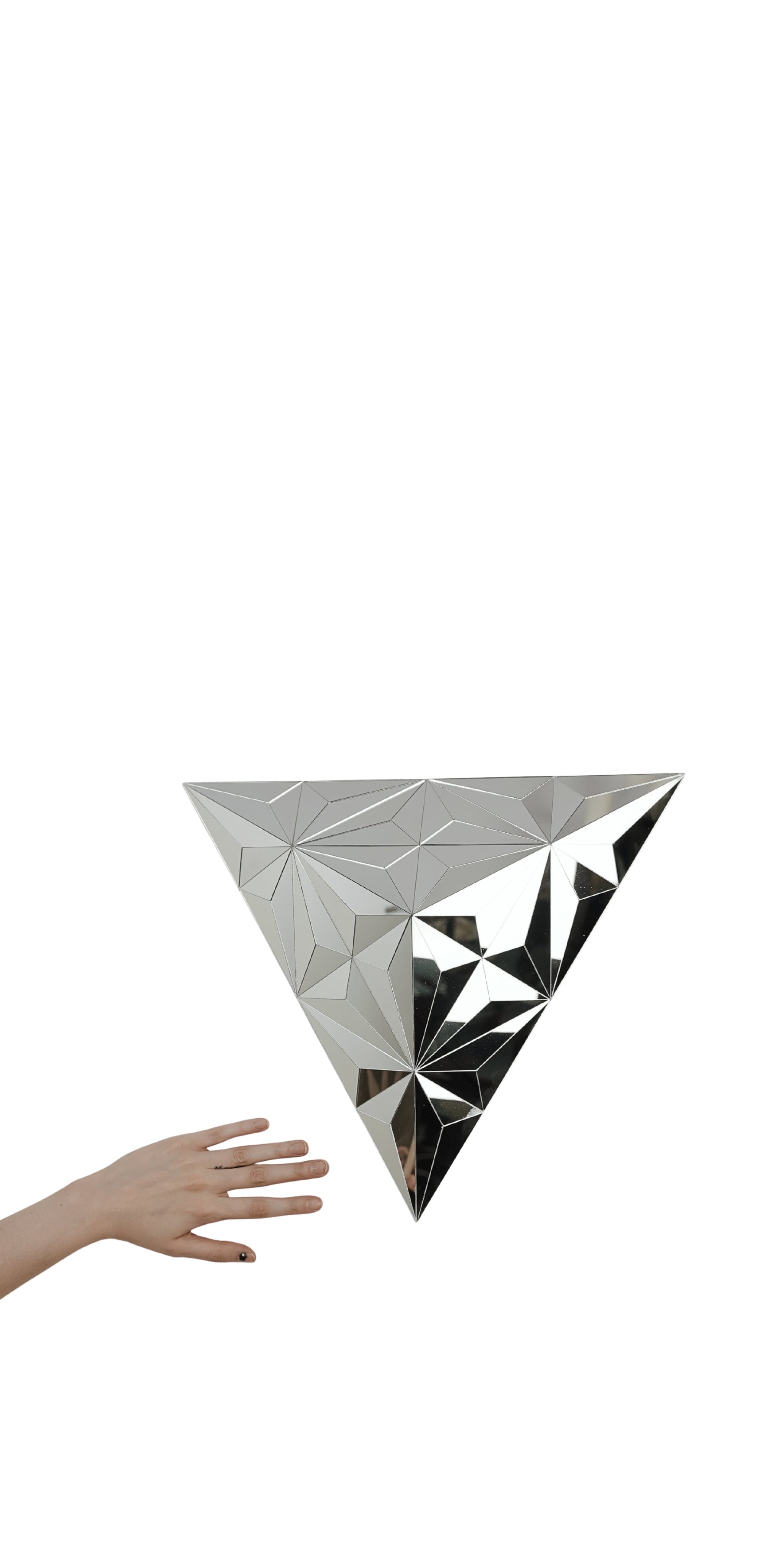 Pyramid Mirror Tile