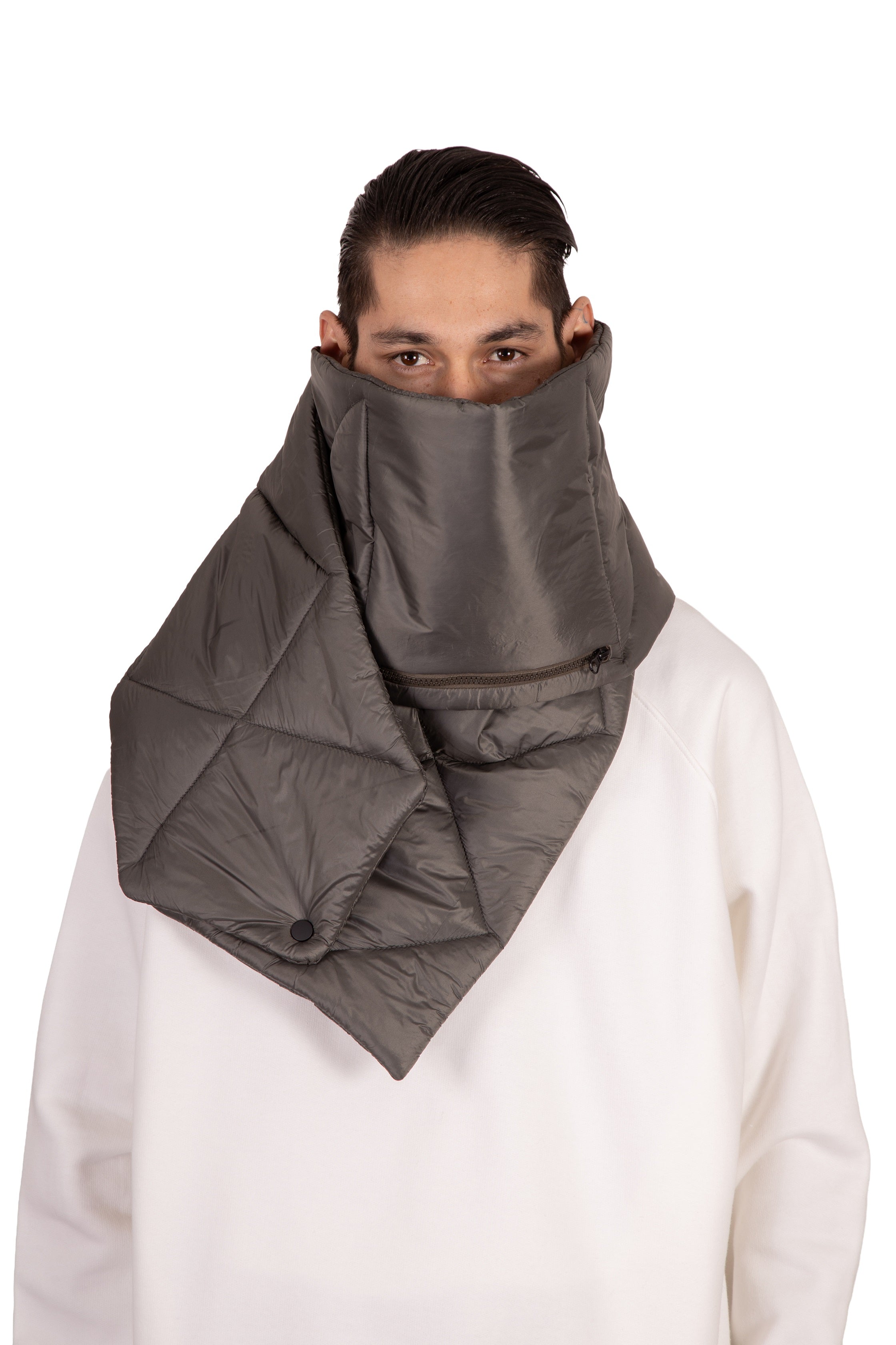 Hug Padded Shawl with Button