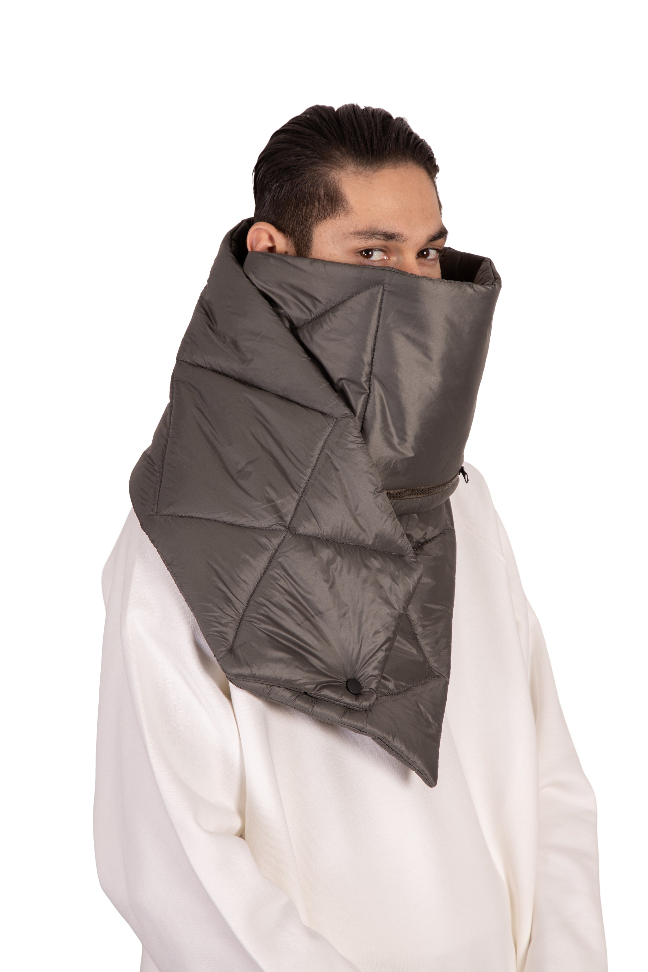 Hug Padded Shawl with Button